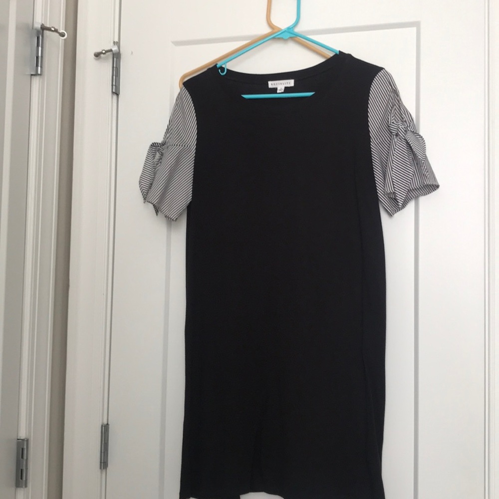 socialite t-shirt dress with detailed sleeve